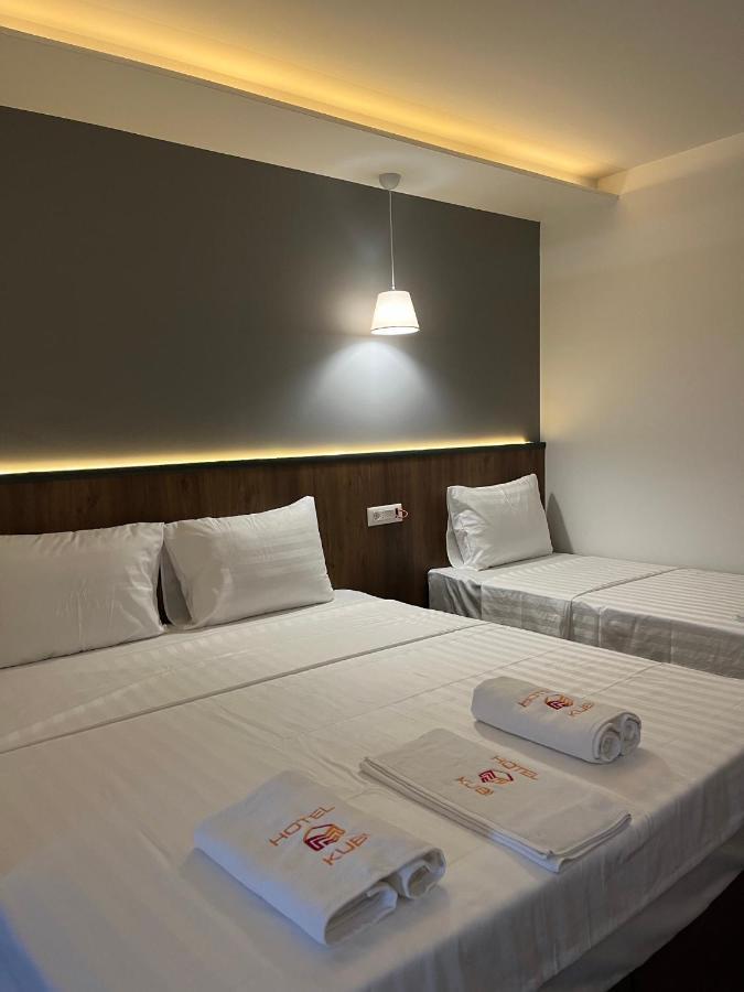 Kubi Hotel Struga Bagian luar foto