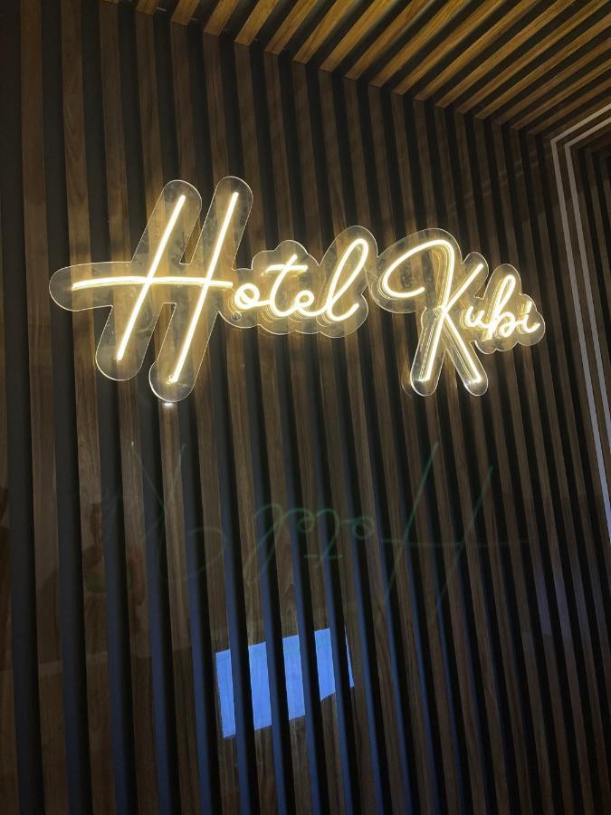 Kubi Hotel Struga Bagian luar foto