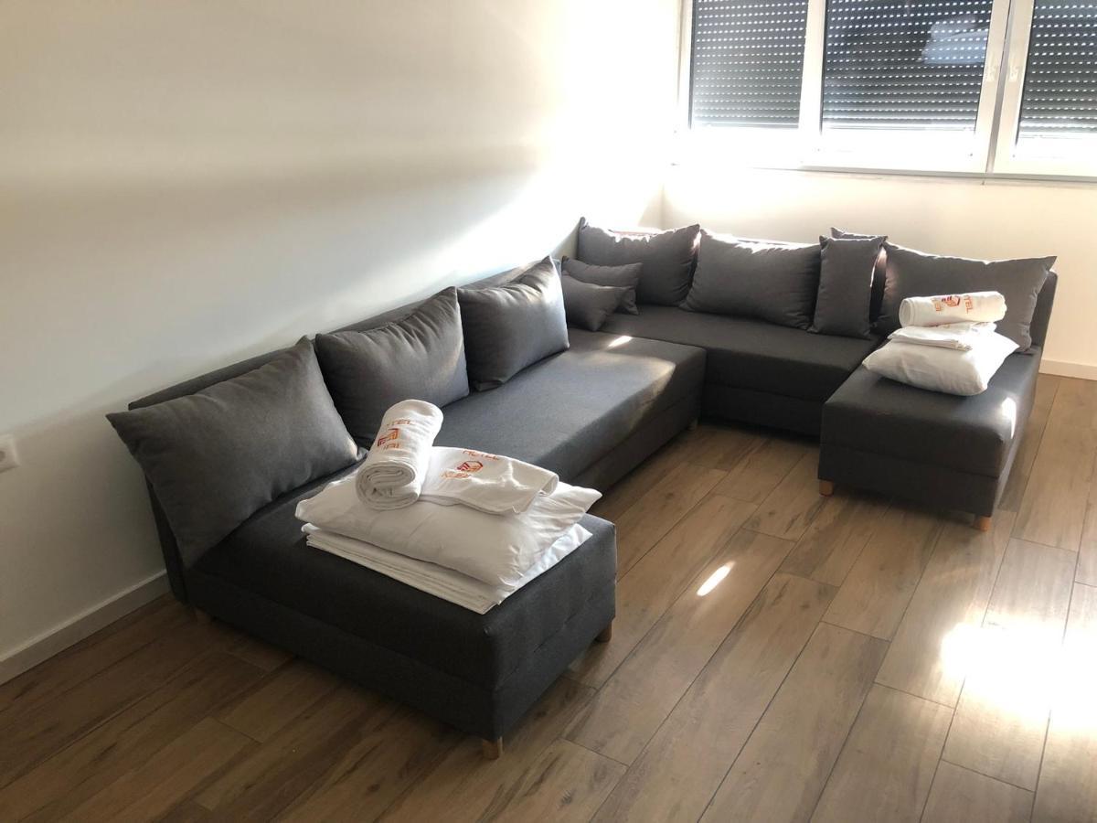 Kubi Hotel Struga Bagian luar foto
